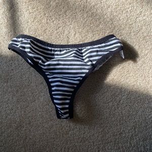 Small black n white cotton thong